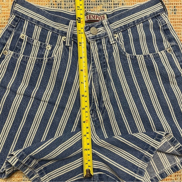 VTG Memphis High Rise Waist Shorts 4in Inseam Pinstripe Blue White Size 5 24 - Picture 7 of 8